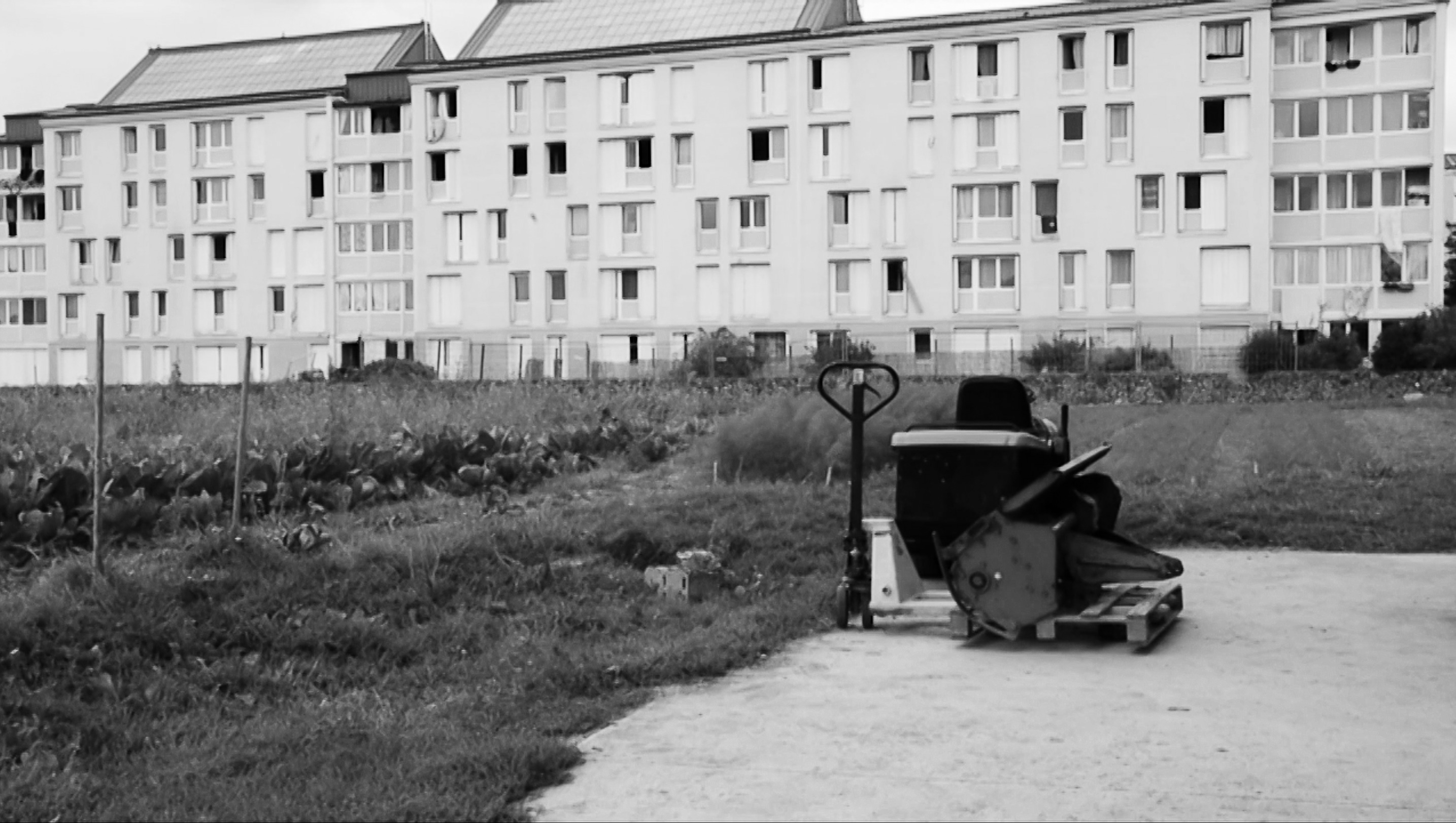 Les Jardins d’Aurore et la cité basse à Sevran. Extrait du film Sevran, la terre et le banquet réalisé par GONGLE (2022).