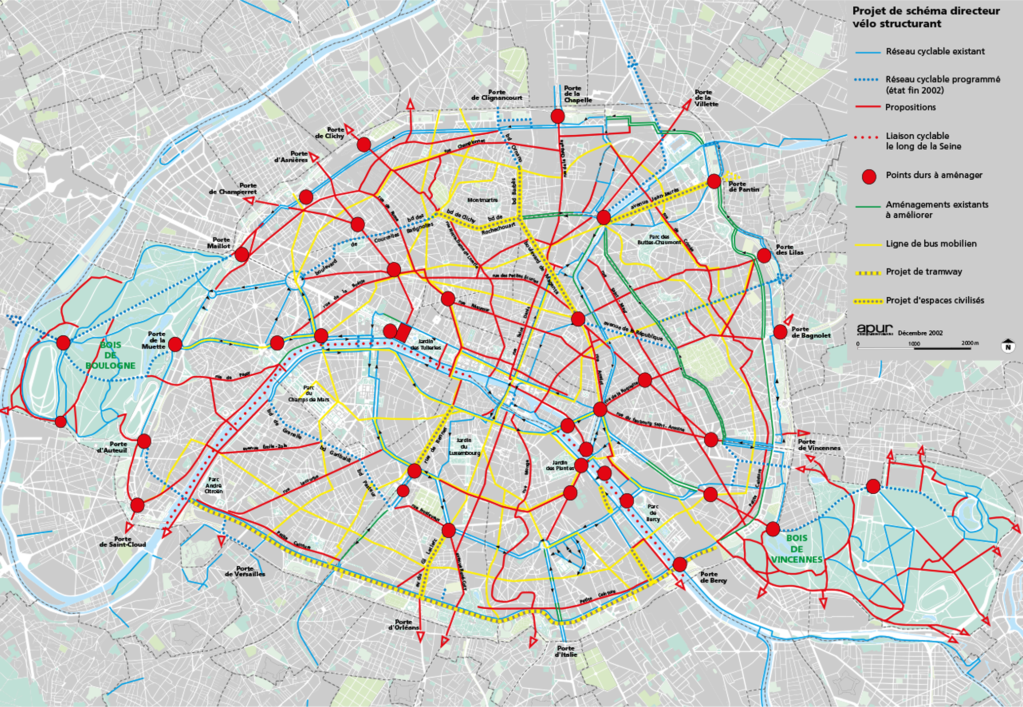 Les cartes de Paris ci-dessus mettent en lumière les infrastructures cyclables et les initiatives visant à promouvoir la mobilité durable dans la capitale. Ces cartes illustrent comment les espaces urbains sont réaménagés pour favoriser les déplacements à vélo au fil des années, soulignant les pistes cyclables et les zones de stationnement sécurisées. Elles montrent l’intégration des vélos dans le paysage urbain, facilitant ainsi une circulation fluide pour les cyclistes, y compris les livreurs qui utilisent les vélos comme outil de travail. Ce document est pertinent pour analyser ces flux, où les vélos sont aussi utilisés comme ressources logistiques.