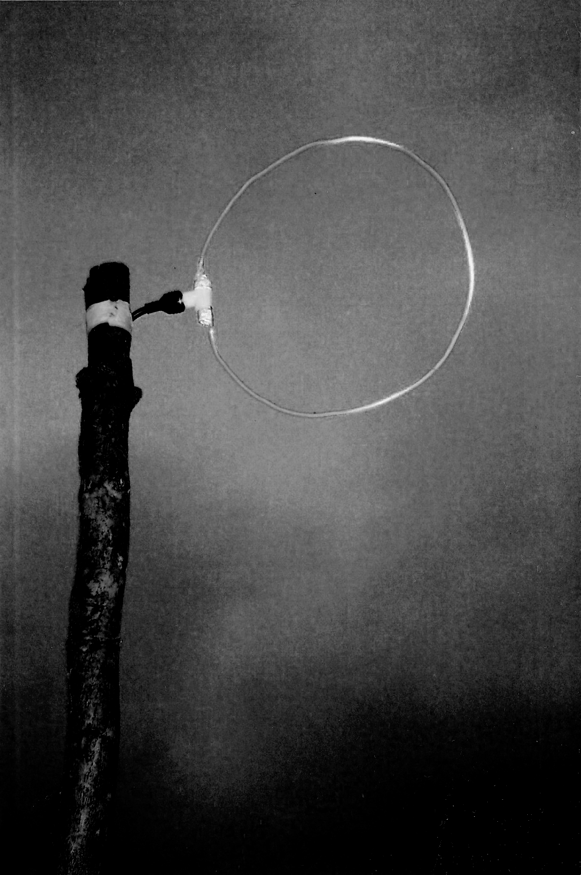 Antenne « Loop », construite pour emettre sur la fréquance 471.25 Mhz, la chaine 21.