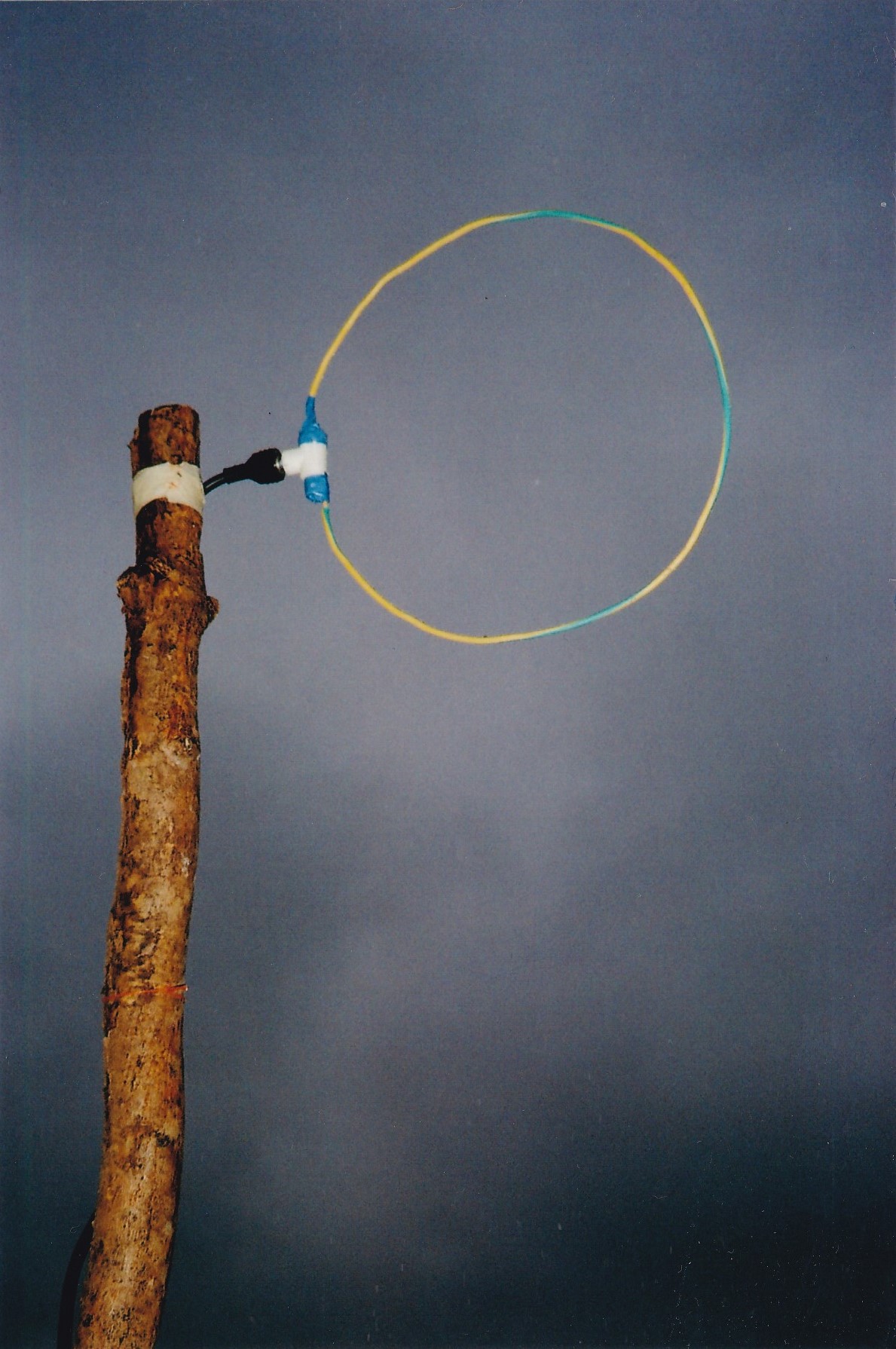 Antenne « Loop », construite pour emettre sur la fréquance 471.25 Mhz, la chaine 21.